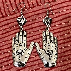 Hand of Fatima earrings - boucles d’oreilles main de Fatima